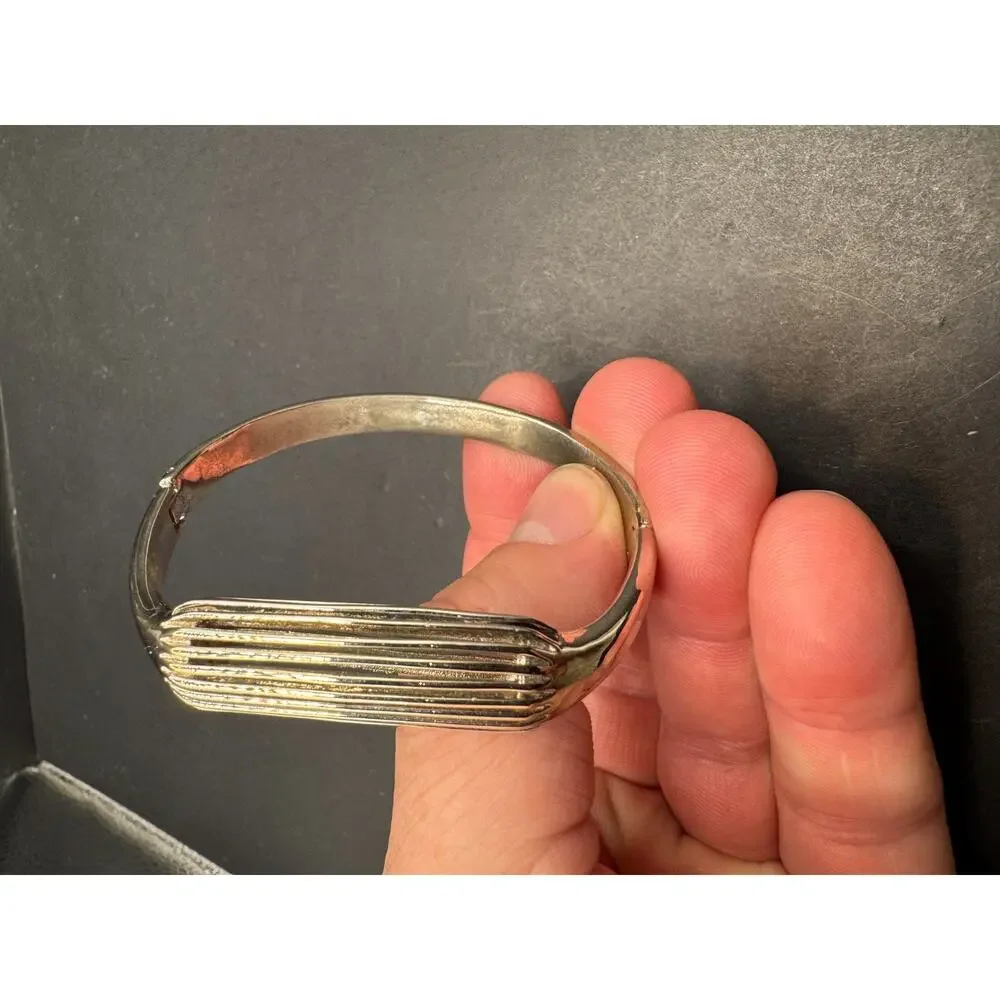 Fitbit Flex 2 Metal Hinged Bangle Bracelet Band Silver Tone Band Only 2.29